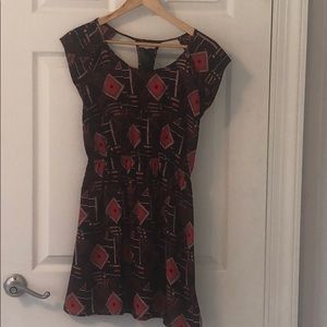 Short Sleeve Geometric Mini Dress